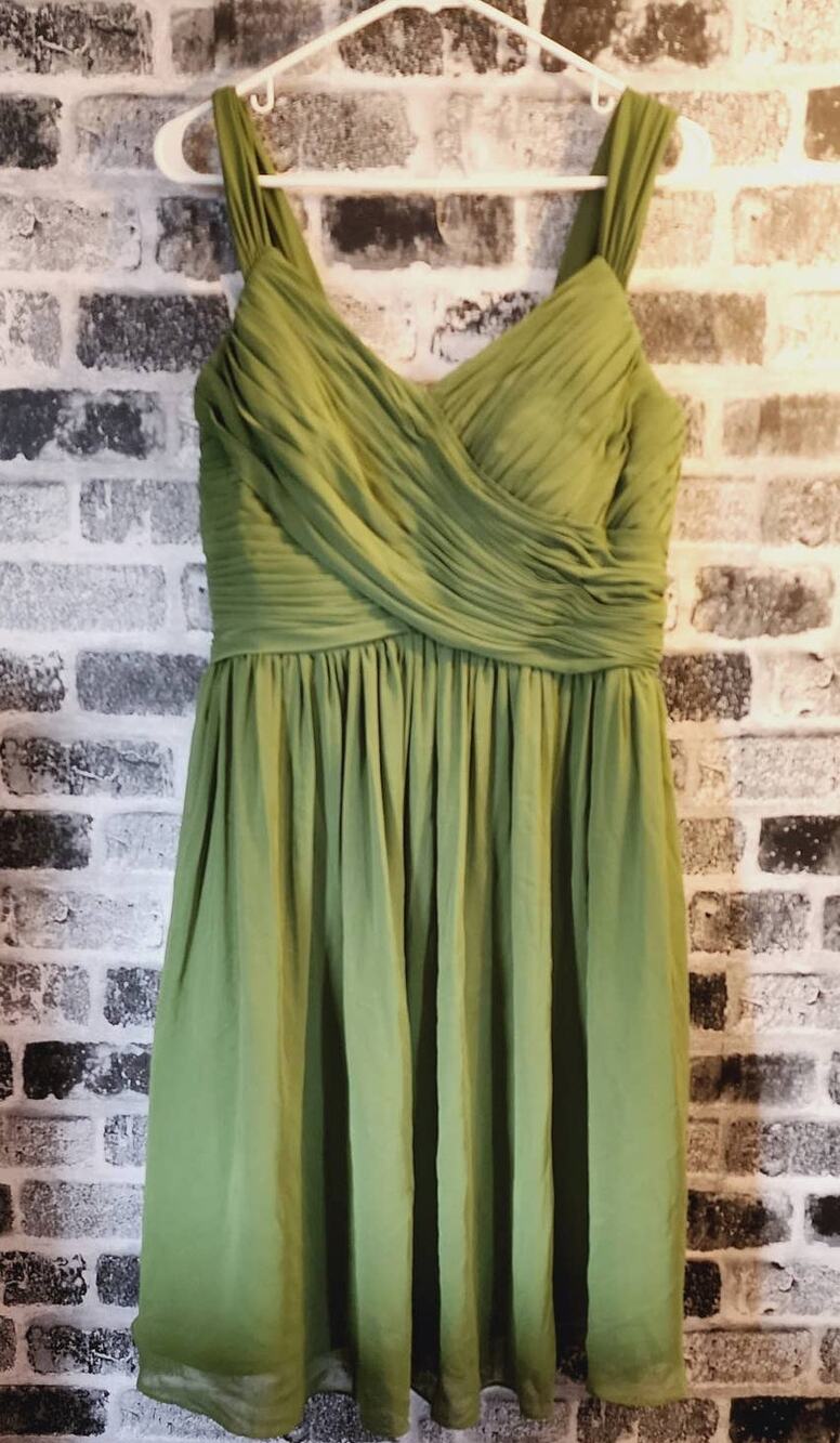 Azazie Women's Green Ruched Sweetheart Party Cocktail bridesmaid Wedding Dress